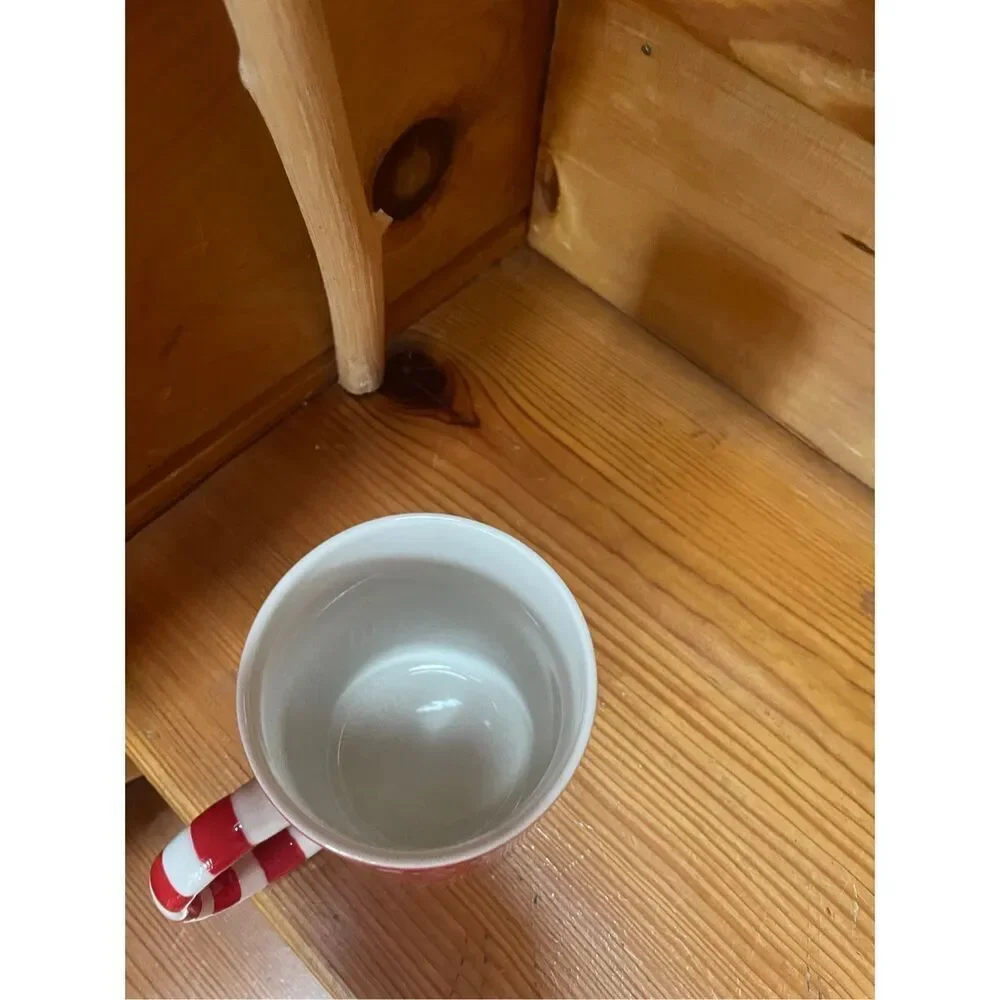 Starbucks 2018 Christmas Holiday Mug Candy Cane Handle Ceramic 12 oz